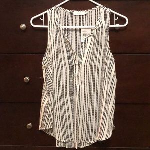 Never worn Lush Tank Size S